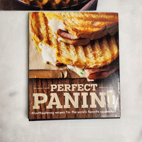 Panini Bundle Of 2 Cookbooks And 1 Pies Cookbook - Picture 4 of 6